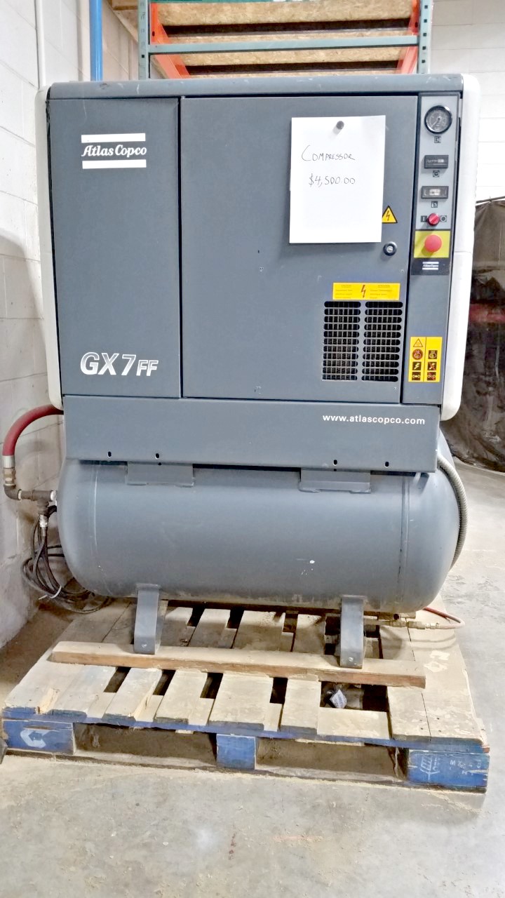 Atlas Copco GX7 10-HP 71-Gallon Rotary Screw Air Compressor w/ Dryer (used) Item # UGW-24