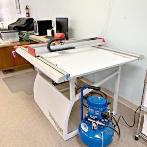 Gunnar F1 Hybrid CMC Mat Cutter (used) Item # UFE-C1728 (Ohio)