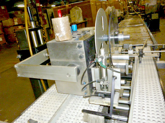 Richelain RLE-100 Top / Bottom Labeling Machine (used) Item # UGW-35