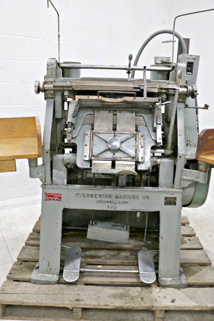 Oversewing Machine (used) Item # UBE-7 (Pennsylvania)