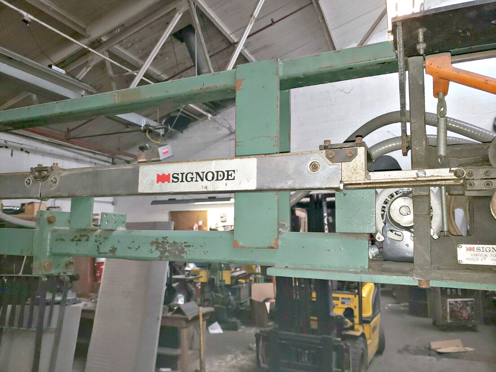 Signode Band Feeder / Extended Throat Strap Feeder (Used) Item # UIE-2 (Ohio)