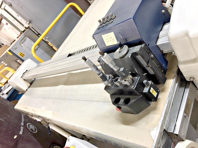 Gerber DT170 Flatbed Digital Sample Making Textile Cutter / CNC Router (used) Item # UR-15 (Western USA)