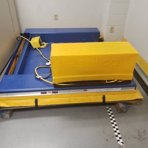 Vestil Powered Ground Lift Scissor Table (used) Item # UGW-44  (NY)