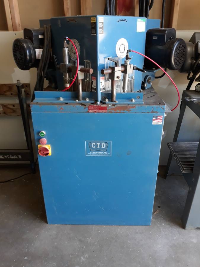 CTD D45X Double Mitre Saw (used) Item # UFE-3274 (AZ)