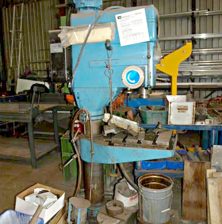 Caber Milling Machine (used) Item # UGW-107 (Canada)