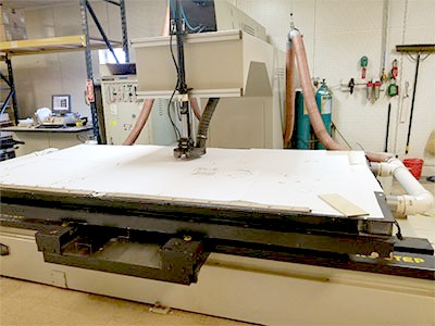 LKI TM158 4×8 Laser (Used) Item # UGW-95 (Wisconsin)