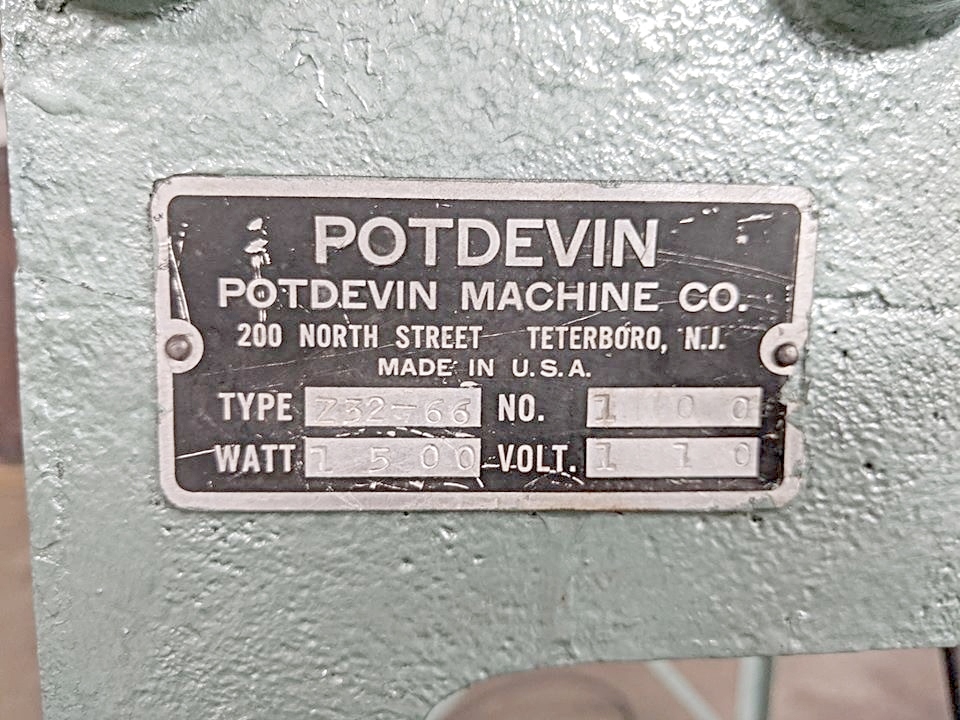 Potdevin Z32 Hot Gluer (used) Item # UE-031120A (Pennsylvania)
