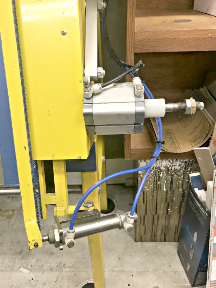 GAPP 40″ Canvas Stretch Machine (Used) Item # UE-062220C (Texas)