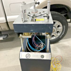 ITW AMP Mitre-Mite VN42 Underpinner (used) Item # UE-060320A (Texas)