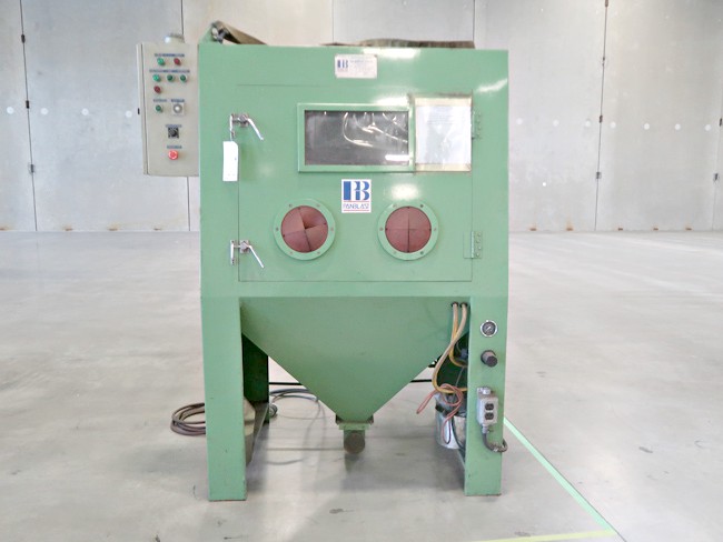 PANBLAST Air Blast Cabinet w/ Dust Collector (Used) Item # UE-061520J (Canada)