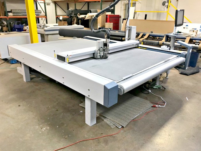 Zund L-2500 Flatbed Cutter / Router Conveyor (used) Item # UE-060920E (Wisconsin)
