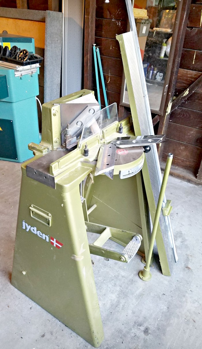 Picture Framing Equipment Lot: Brevetti Saw, Jyden Chopper and Paper Cutter (used) Item # UE-080620D (California)