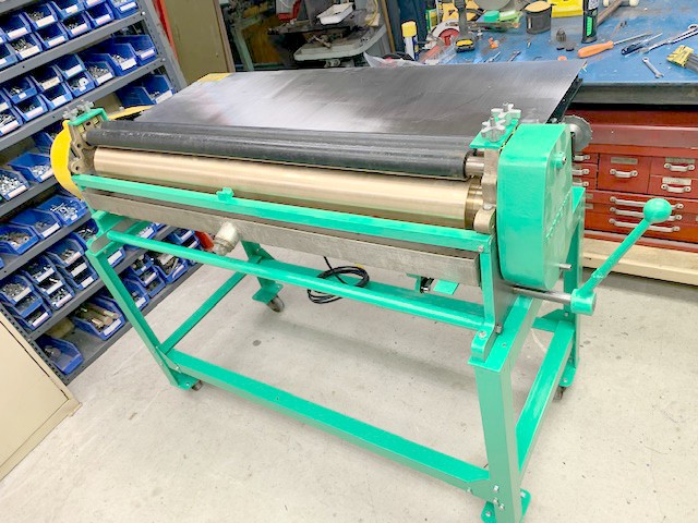 Potdevin Z46 Cold Gluer w/ Board Attachment (Refurbished) Item # UE-081120A (Canada)