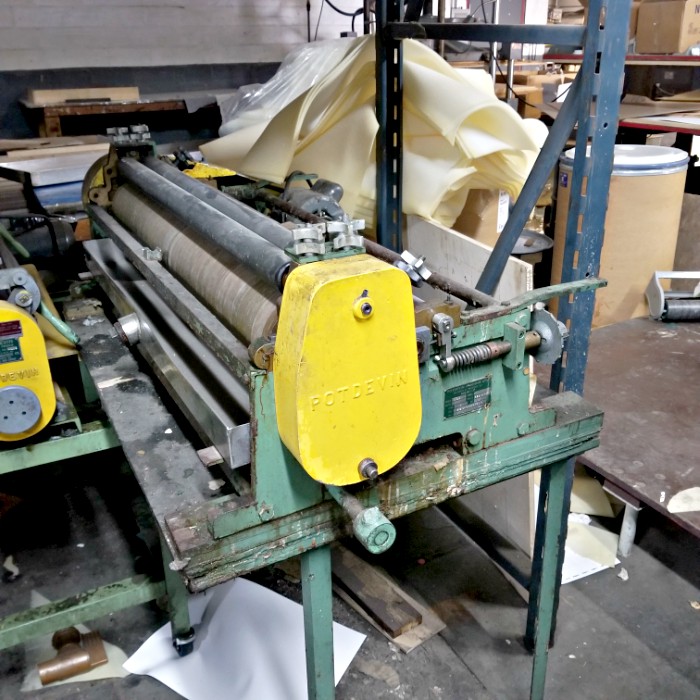 Mounting Equipment Lot: Potdevin Z39 Cold Gluer & Squeeze Press (used) Item # UE-081420B (New Jersey)