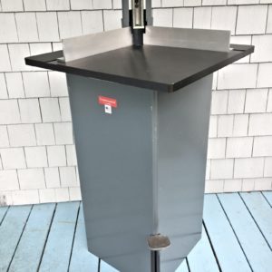 Equipment Lot: D&K Expression Bienfang Seal 550 Dry Mount Press & Lassco Wizer CR-55 Manual Corner Rounder / Cutter (used) Item # UE-112520A (Connecticut)