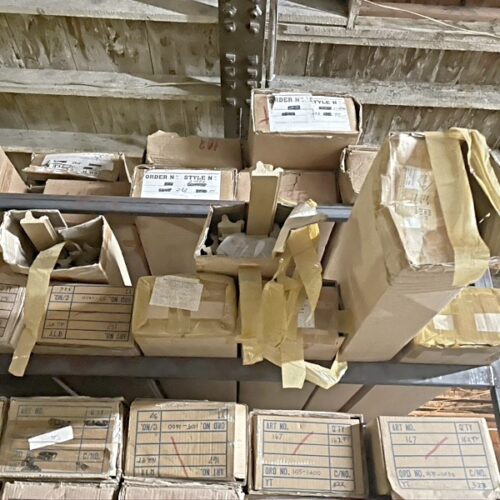 Bulk Picture Frame Moulding lot (used) Item # UE-040821D (Kentucky)