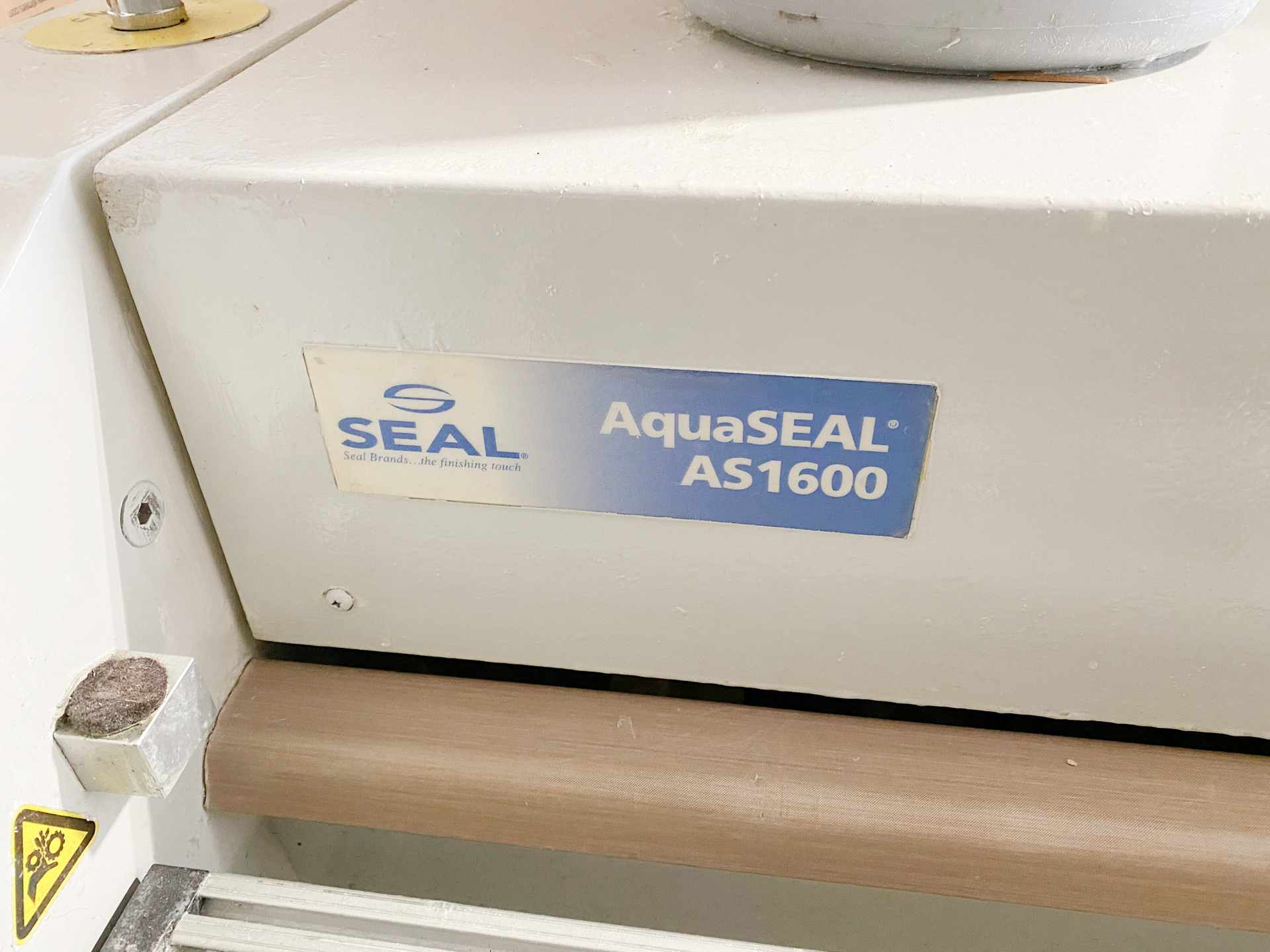 Neschen Accutech / Seal Aquaseal AS1600 Coater (Used) Item # UE-011922G (Colorado)
