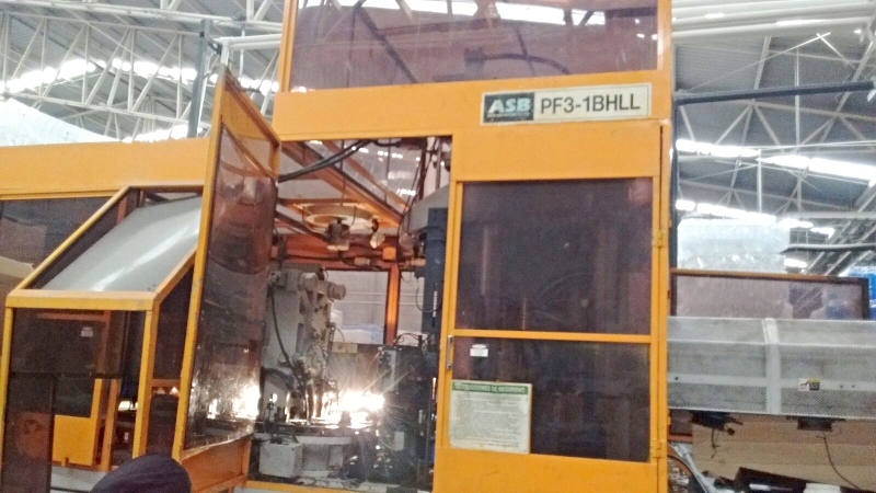 Nissei ASB PF 3-1 One Step PET Stretch Blow Molder (Used) Item # UE-031821N (Arizona)