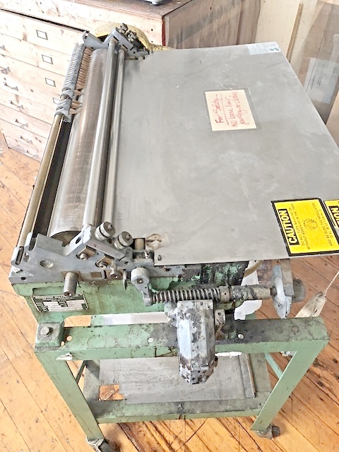 Potdevin Z27 Hot Gluer (used) Item # UE-060421A (Pennsylvania)
