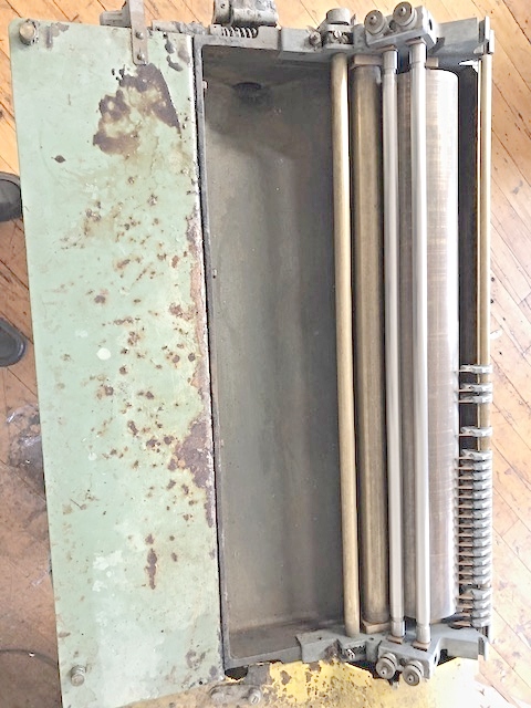 Potdevin Z27 Hot Gluer (used) Item # UE-060421A (Pennsylvania)