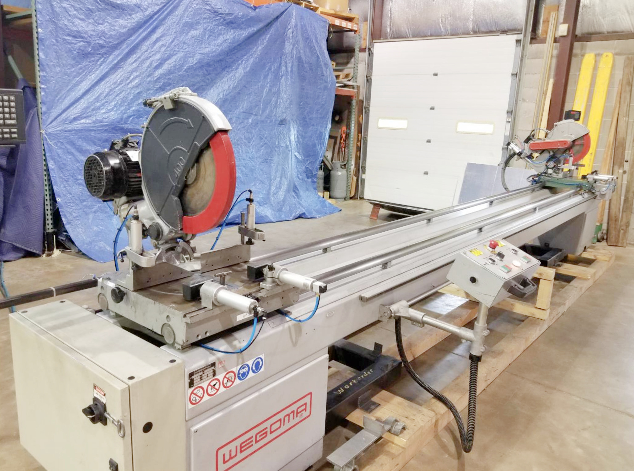 Wegoma Double Miter Saw (Used) Item # UE-011022A (Wisconsin)