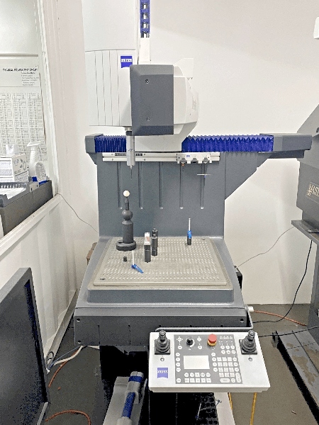 Zeiss DuraMax 5/5/5 Coordinate Measuring Machine (used) Item # UE-061021I (Arizona)
