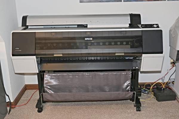 Printing Equipment Lot: Used Epson Pro 9900 & Epson Pro 7900 Printers (Used) Item # UE-111120E (Wisconsin)