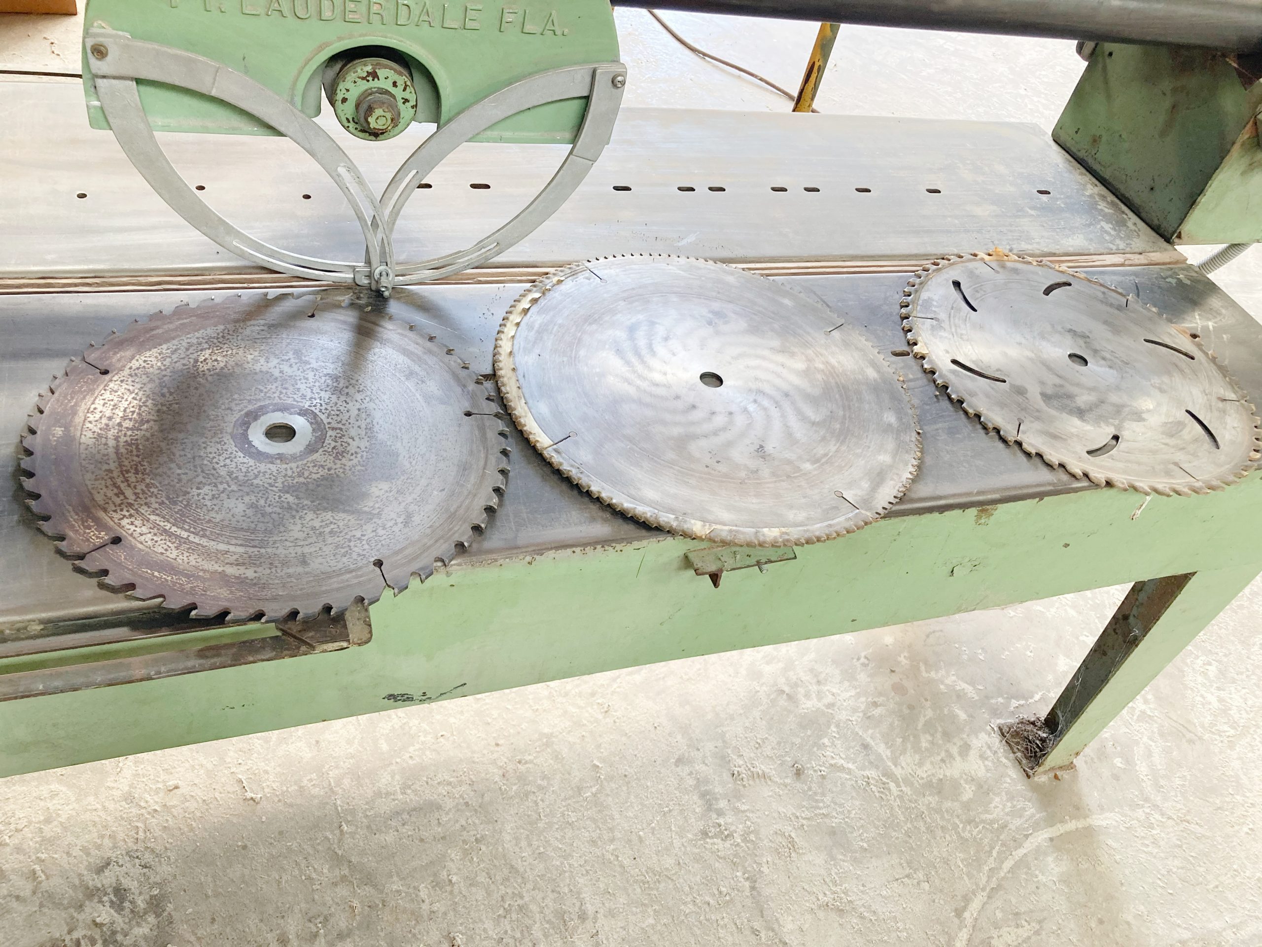 Equipment Lot: Pistorius MN-300 Saw & Pistorius MN-200 Saws (Used) Item # UE-063021A (Texas)