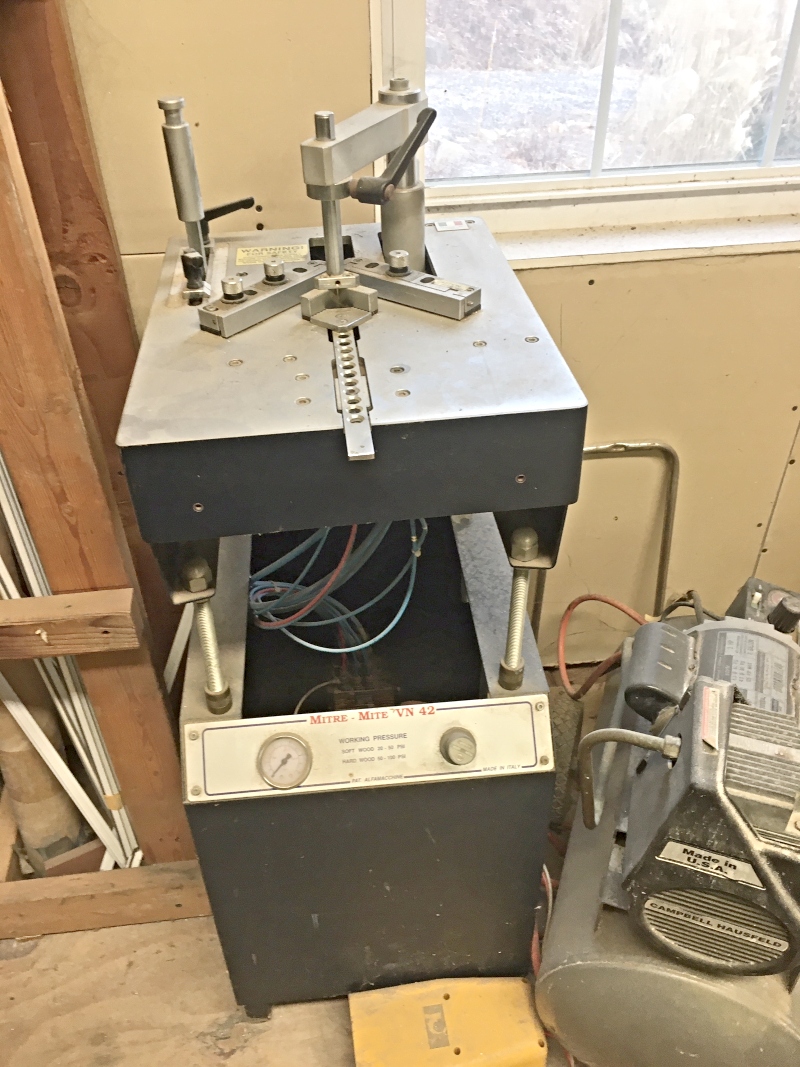 Equipment Lot: Vacuseal 3444H Vacuum Press, Sommer & Maca VE 1 Single Spindle Glass Edging Machine, Seal 350 Press (Used) Item # UE-122220B (New York)