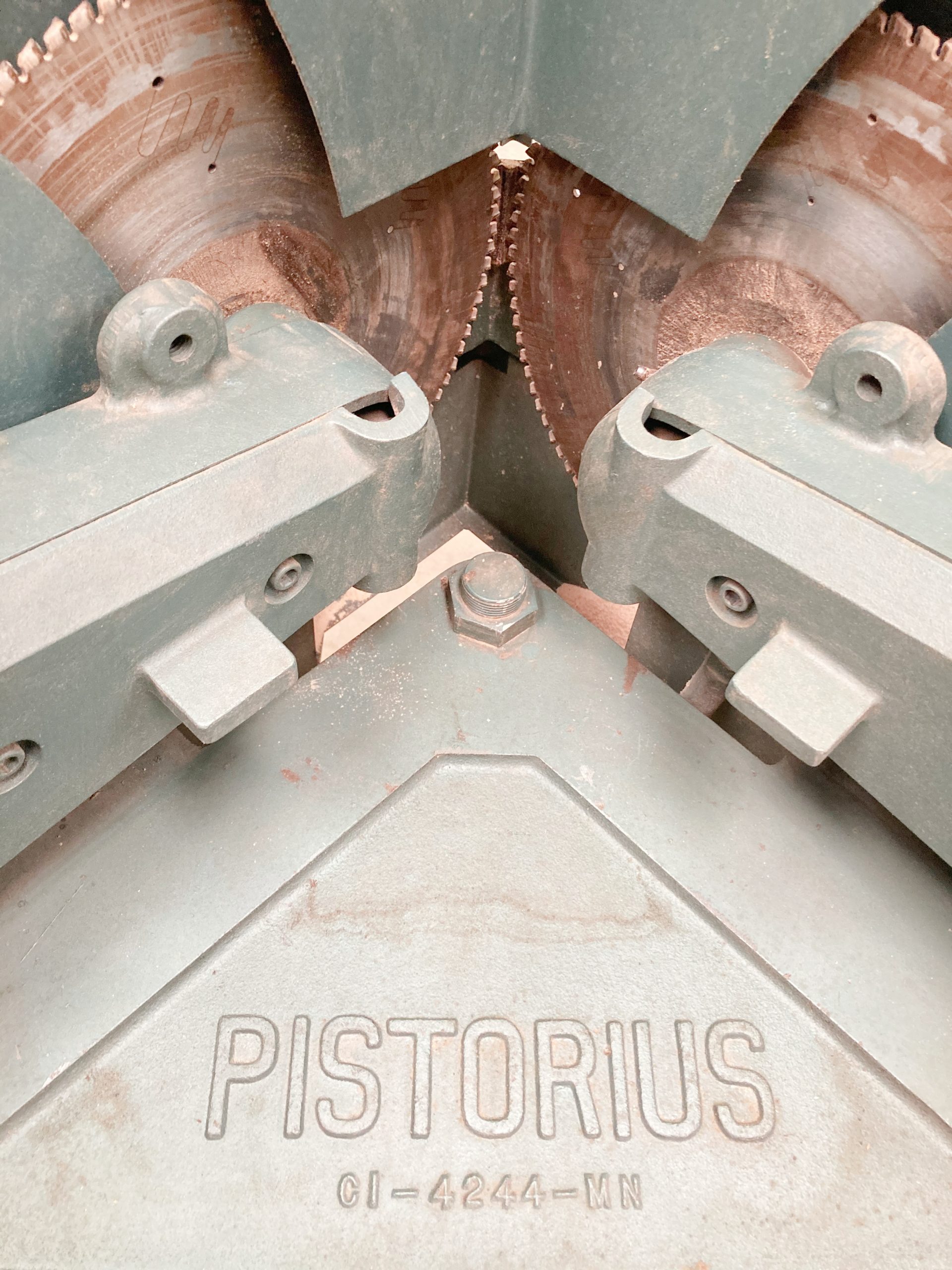 Equipment Lot: Pistorius MN-300 Saw & Pistorius MN-200 Saws (Used) Item # UE-063021A (Texas)