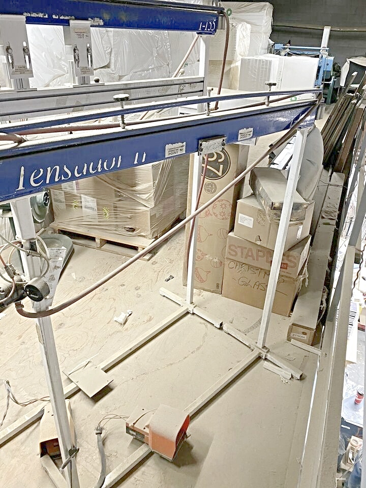 Equipment Lot: Tensador Canvas Stretchers & Stretcher Bars (used) Item # UE-120920A (Canada)
