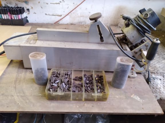 Equipment Lot: Pistorius EMN-14 Miter Saw, Mitre Mite VN2+1 Vnailer, Thumbnailer & Dust Collector (Used) Item # UE-121620B (Connecticut)