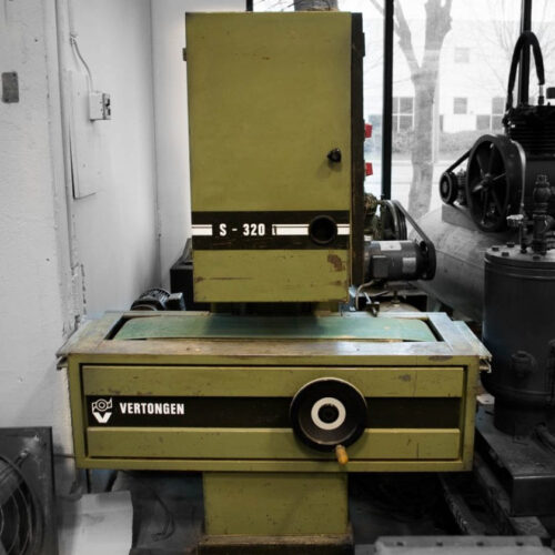 Vertonghen S320 Thickness Sander (used) Item # UE-021122G (Canada)