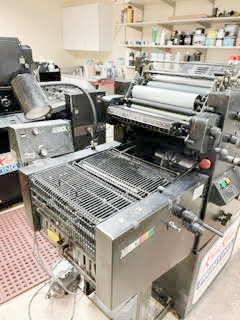 Equipment Lot: A.B. Dick 9879 Offset Printing Press, Nuarc FT18V Flip-Top Platemaker, & Mitsubishi Thermal Digiplater TDP-459 (Used) Item # UE-033122C (Illinois)