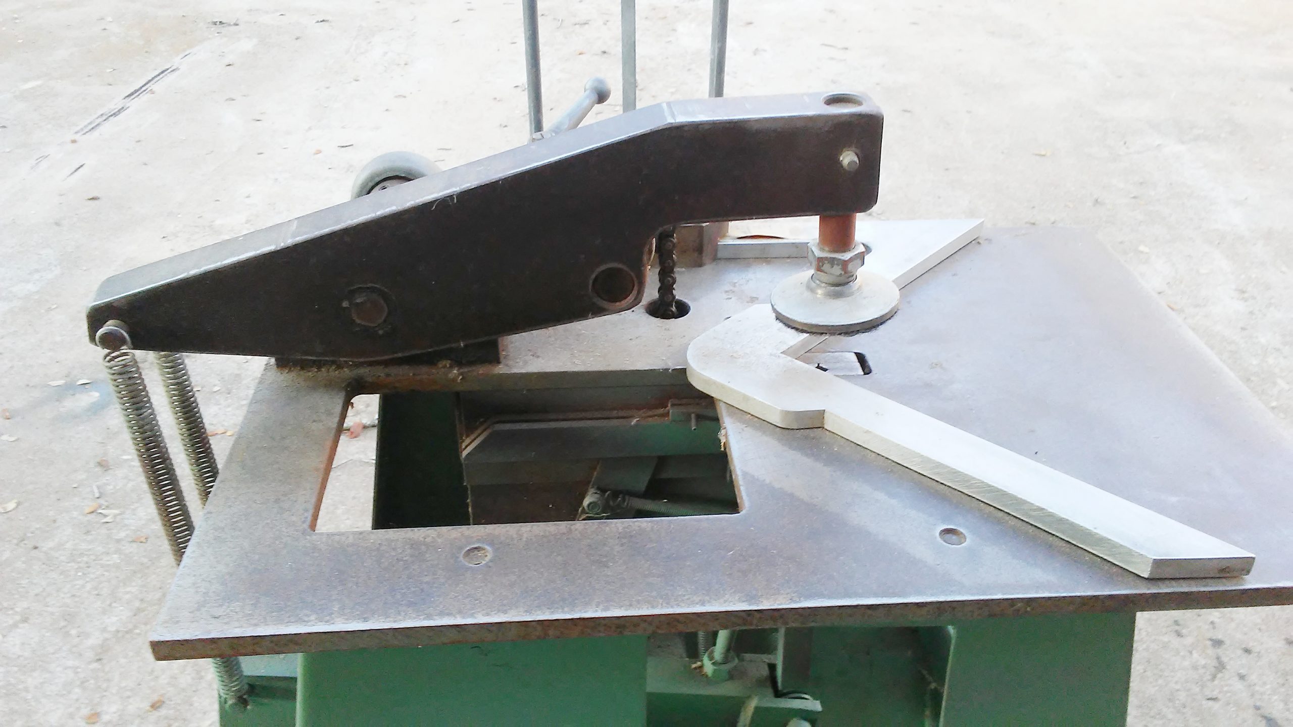 Equipment Lot: Seal Masterpiece 500T Mechanical Heat Press & Pistorius Manual Joiner (used) Item # UE-120221L (Texas)