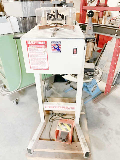 Equipment Lot: Pistorius VNA-3 Joiner & Craft Inc Loc-n-Latch Machine (Used) Item # UE-033022A (Rhode Island)