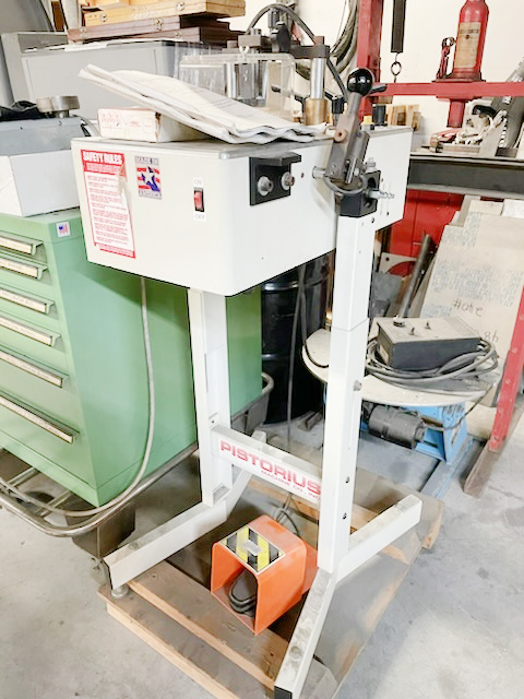 Equipment Lot: Pistorius VNA-3 Joiner & Craft Inc Loc-n-Latch Machine (Used) Item # UE-033022A (Rhode Island)