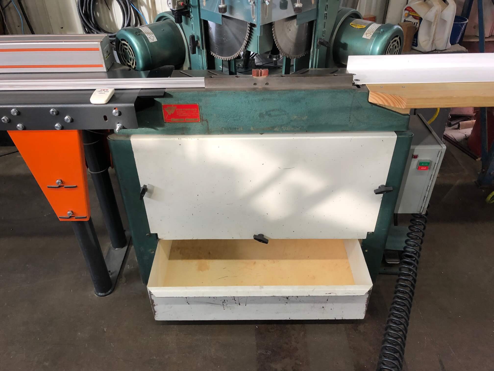 Pistorius MN200 Double Miter Saw w/  8′ TigerStop (Used) Item # UFE-3146
