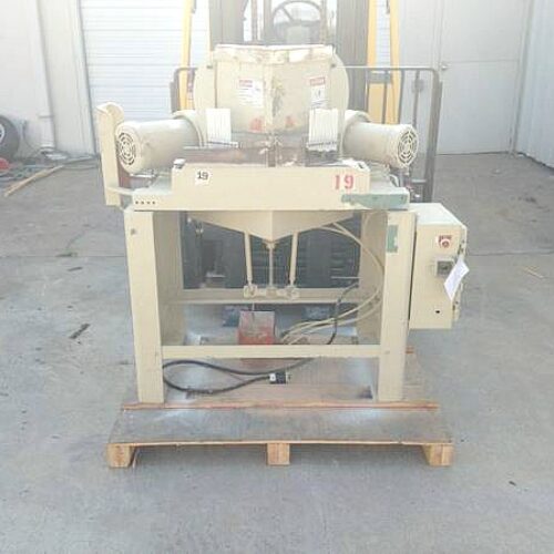 Pistorius MN200 Double Miter Saw (used) Item # UE-112921B (Oklahoma)