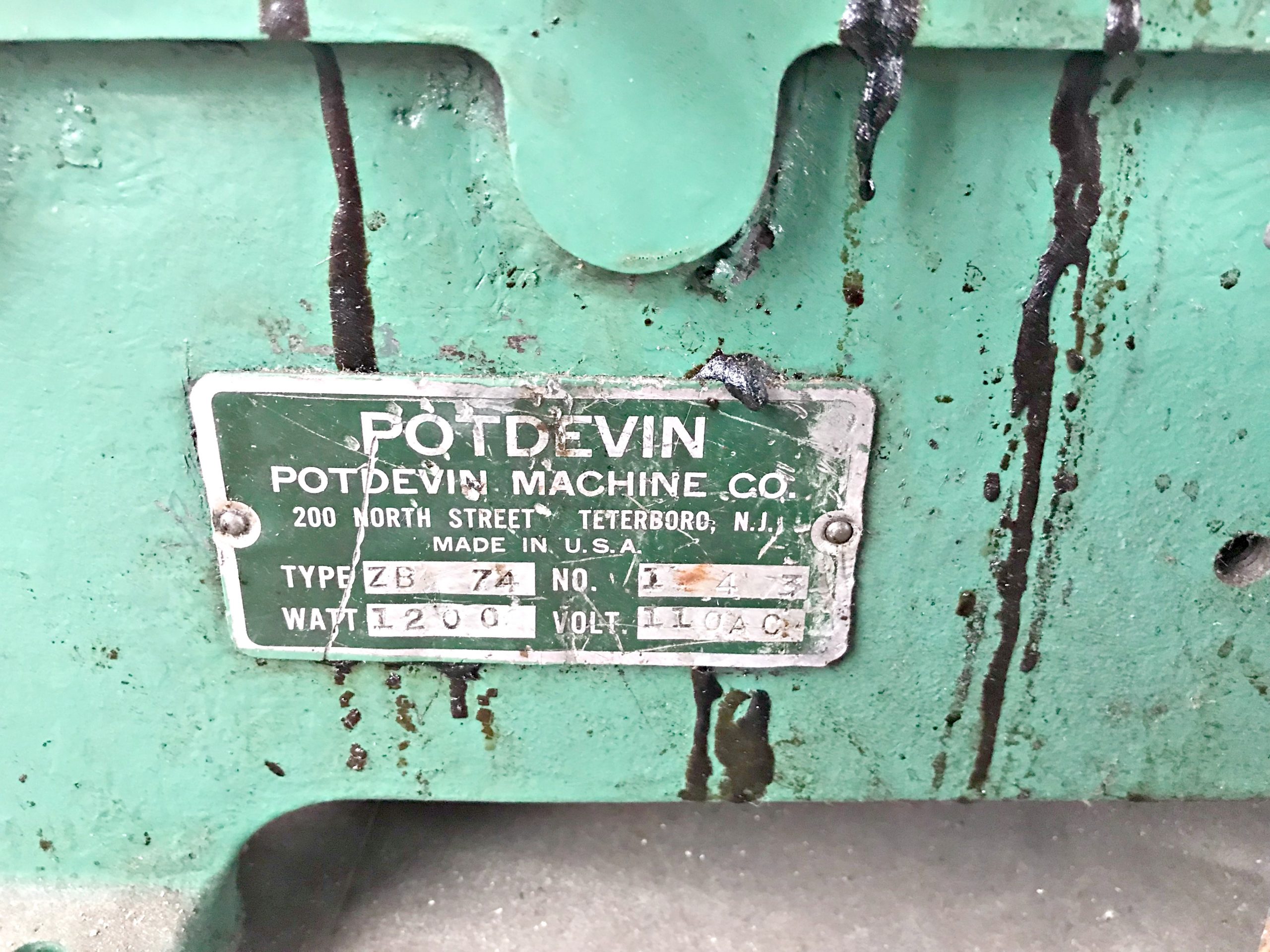 Potdevin Z27 27″ Hot Gluer (used) Item # UFE-M1758