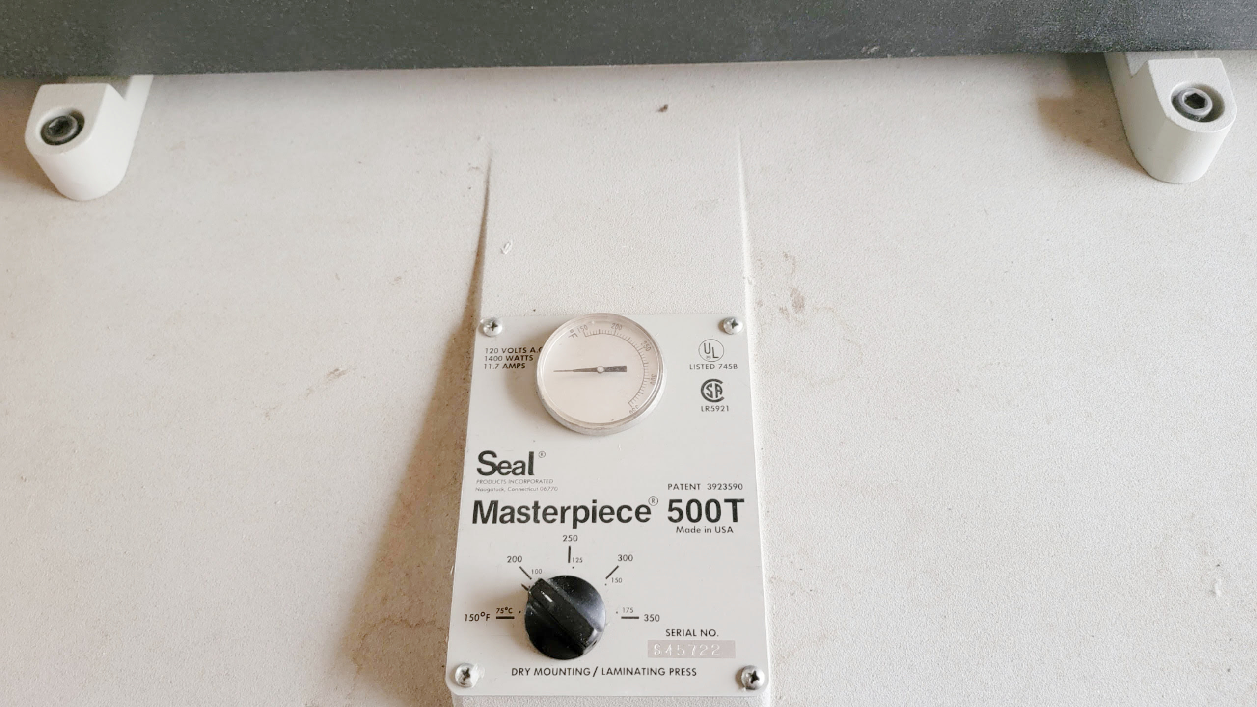 Equipment Lot: Wizard 8000 Mat Cutter, Seal 500T Press & Jyden Chopper (used) Item # UE-010722B (Texas)