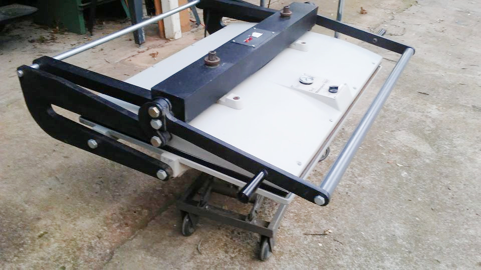 Equipment Lot: Seal Masterpiece 500T Mechanical Heat Press & Pistorius Manual Joiner (used) Item # UE-120221L (Texas)