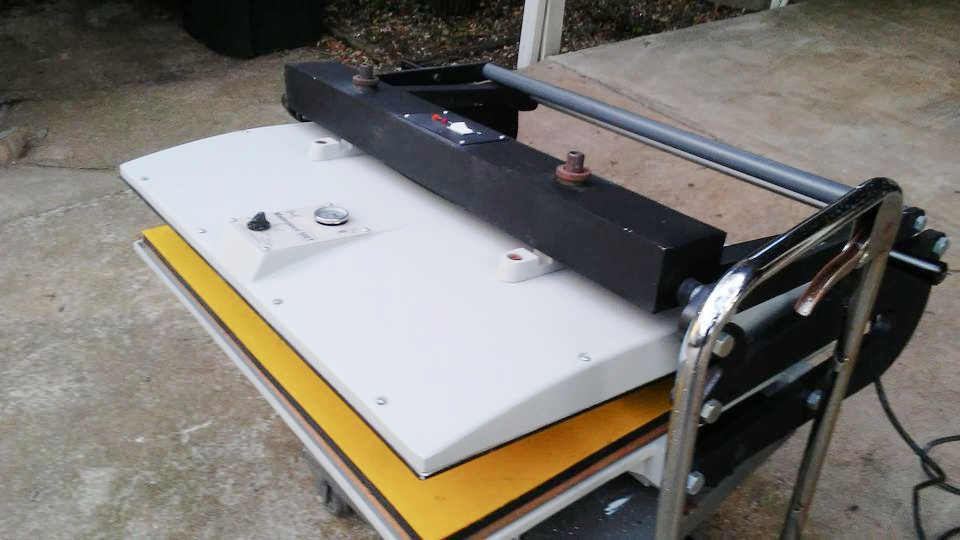 Equipment Lot: Seal Masterpiece 500T Mechanical Heat Press & Pistorius Manual Joiner (used) Item # UE-120221L (Texas)