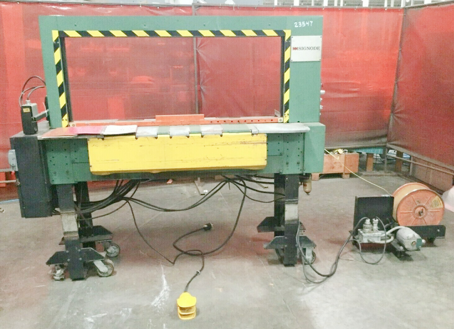 Signode Automatic Power Strapping Machine (used) Item # UE-072821D(North Carolina)