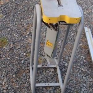 Inmes Manual Underpinner