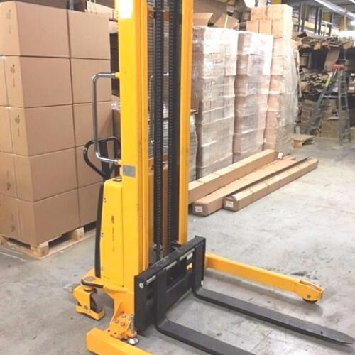 Uline Straddle Stacker Semi-Electric Lift