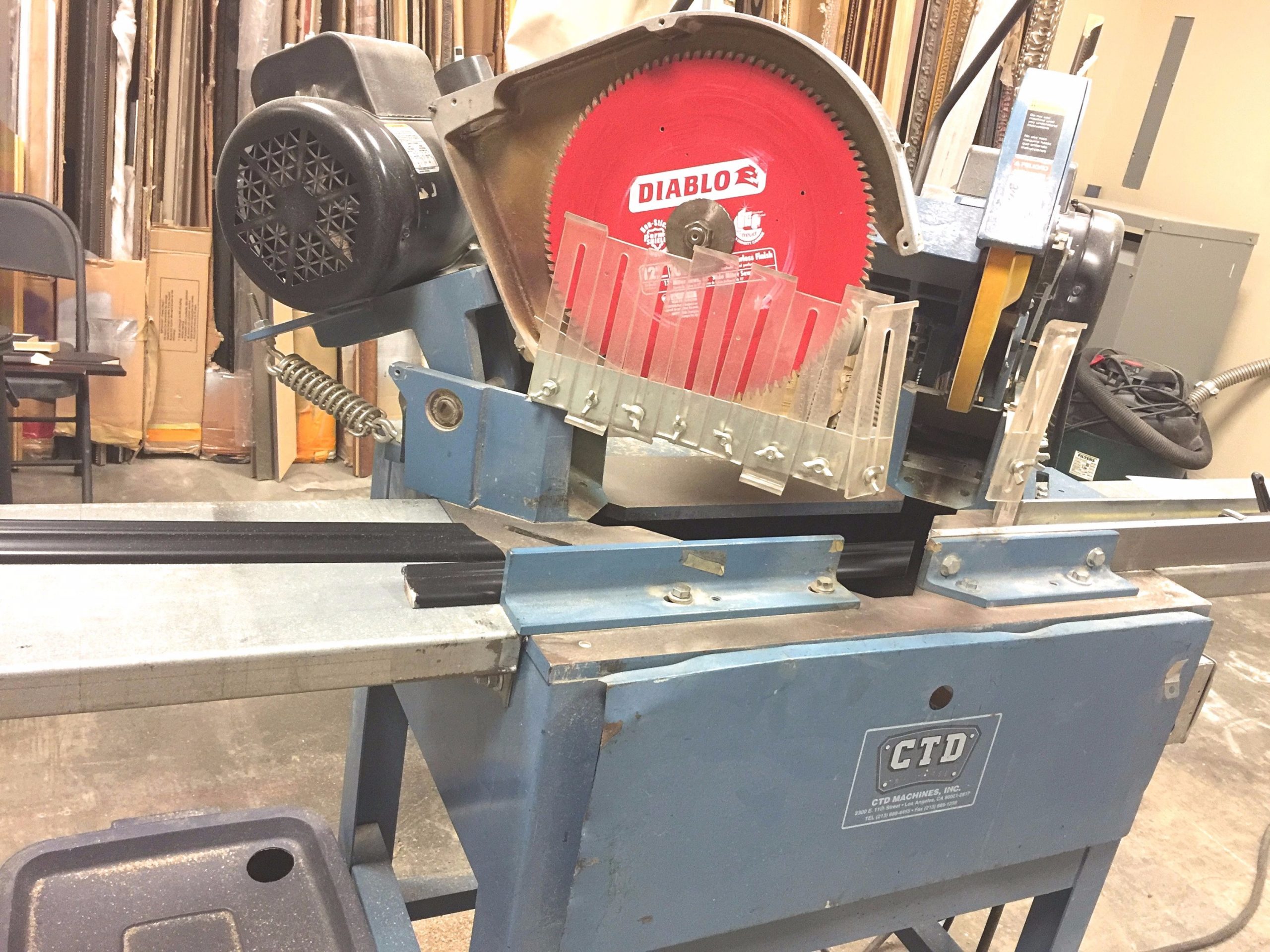 CTD D20R Double Mitre Saw (used) Item # UFE-2941