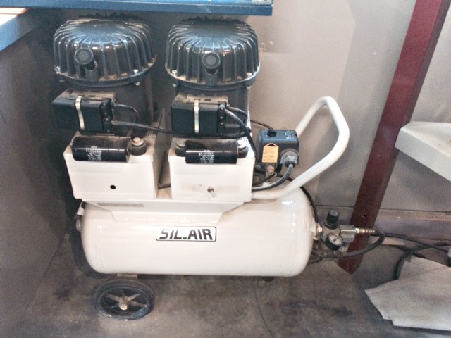 Silentaire Air Compressor (Used) UFE-3029 (IL)