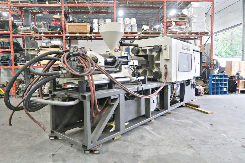 Cincinnati Milacron Injection Molding Machine (used) Item # UM-1