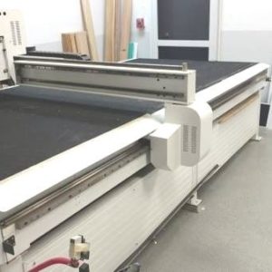 Colex Flatbed Cutter (used) UFE-C1536 (MA)